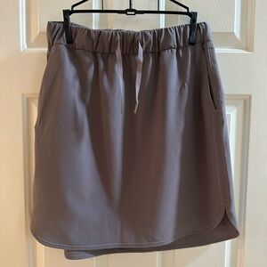 Lululemon On the Fly Skirt, size 10